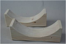 Lagerböcke aus Holz